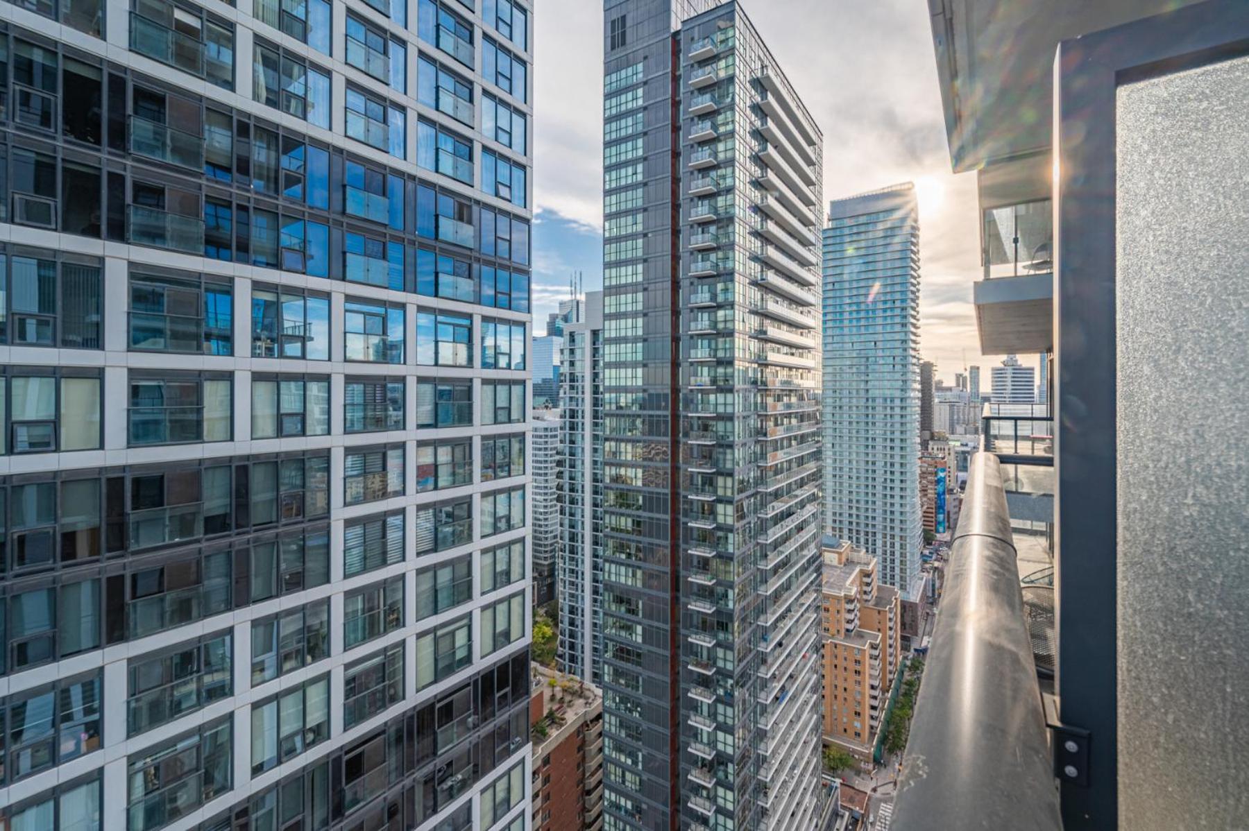 Toronto Garden Suites Екстер'єр фото
